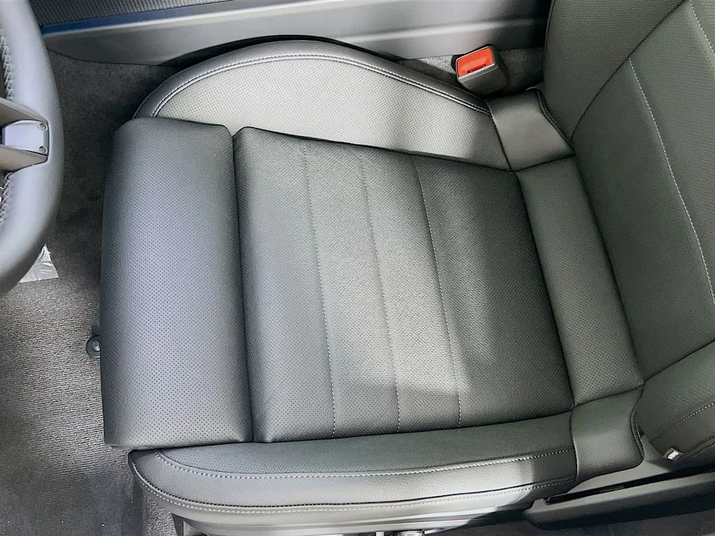 2025 Porsche Panamera 4 E-Hybrid - Photo 22