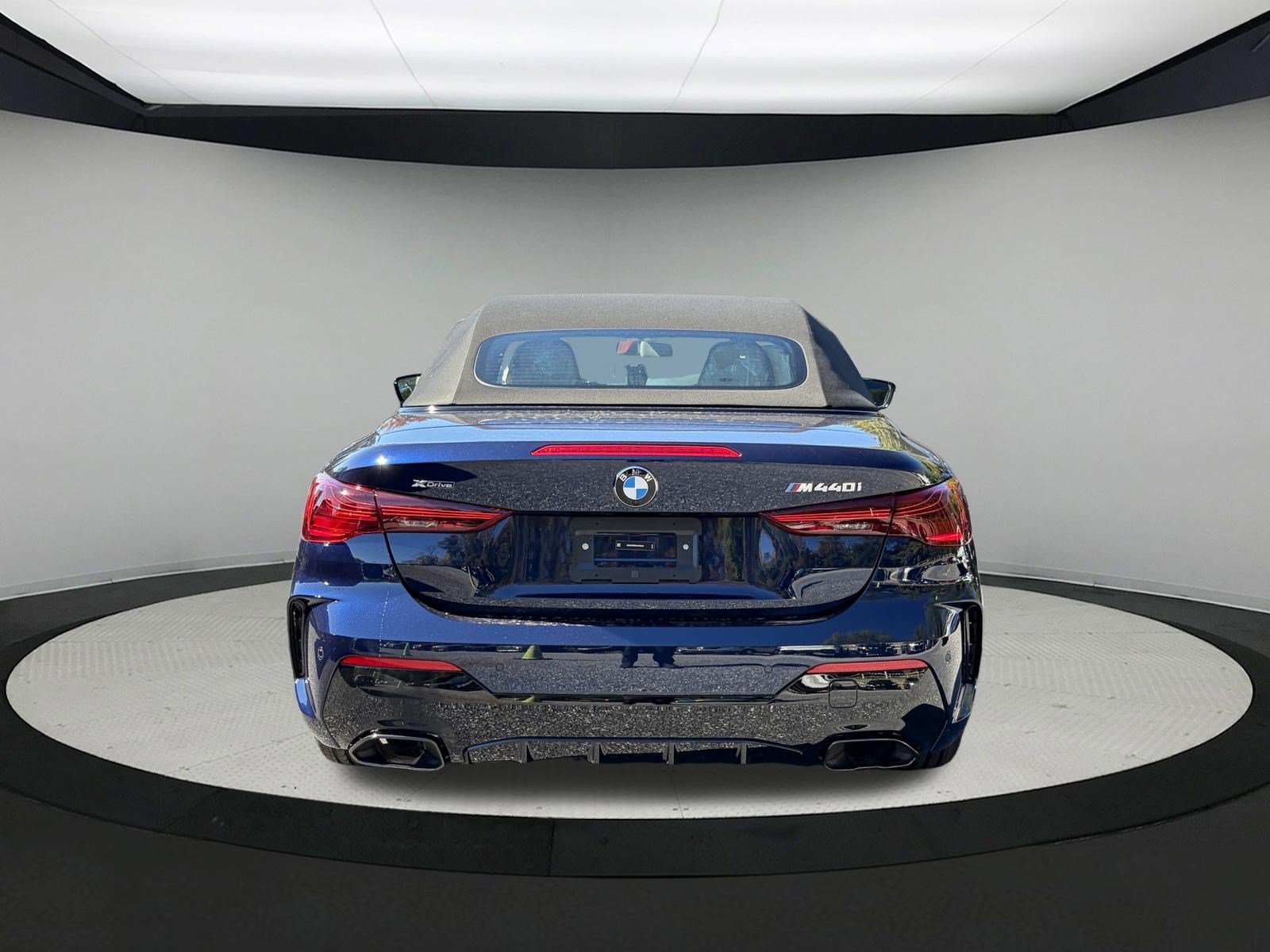 New 2027 Tanzanite Blue II Metallic BMW M440i xDrive image 10