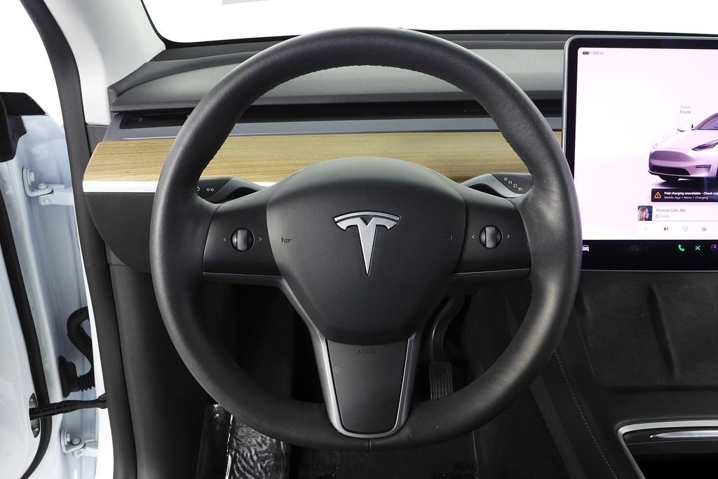 Used 2022 Pearl White Multi-Coat Tesla Long Range image 27