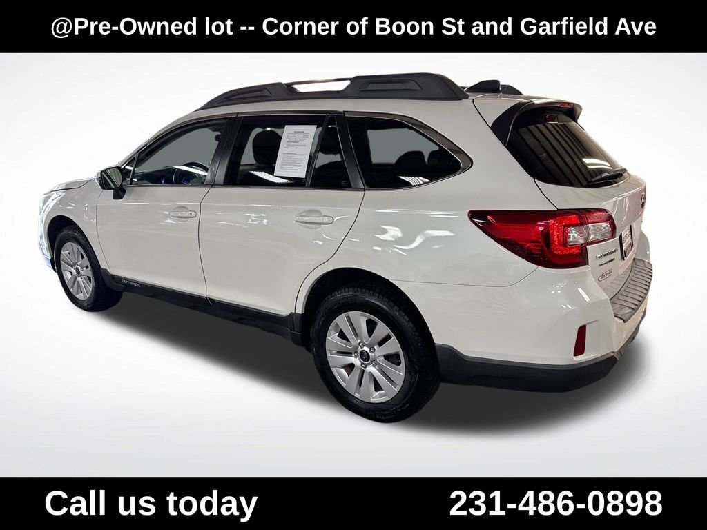 Used 2016 White Subaru 2.5i Premium image 3
