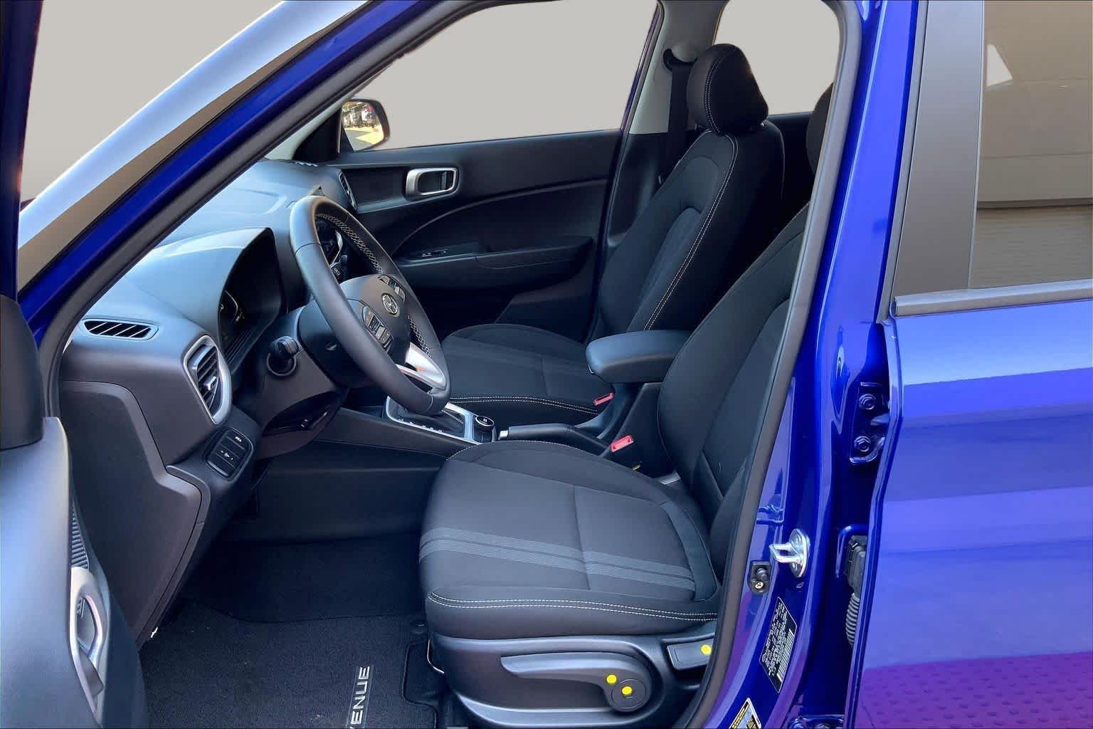 Pre-Owned 2025 Hyundai Venue SEL