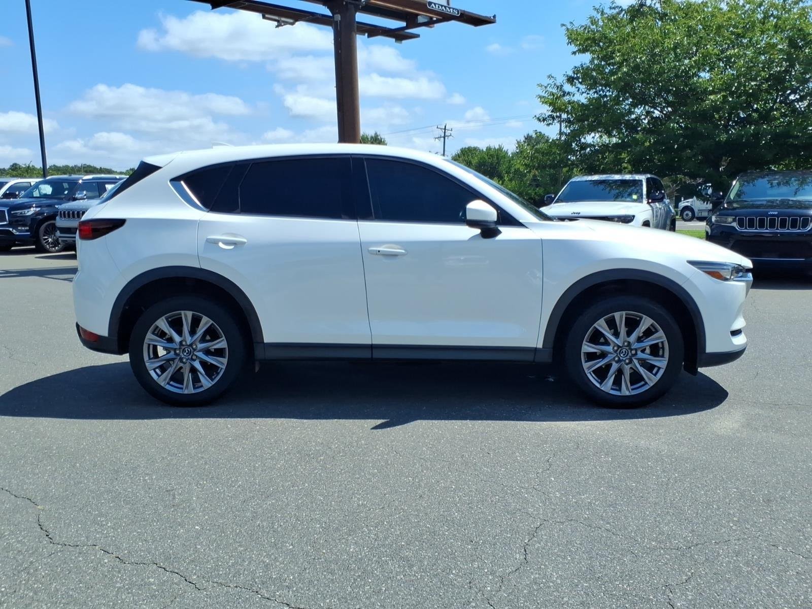 Used 2021 Snowflake White Pearl Mica Mazda Grand Touring image 10