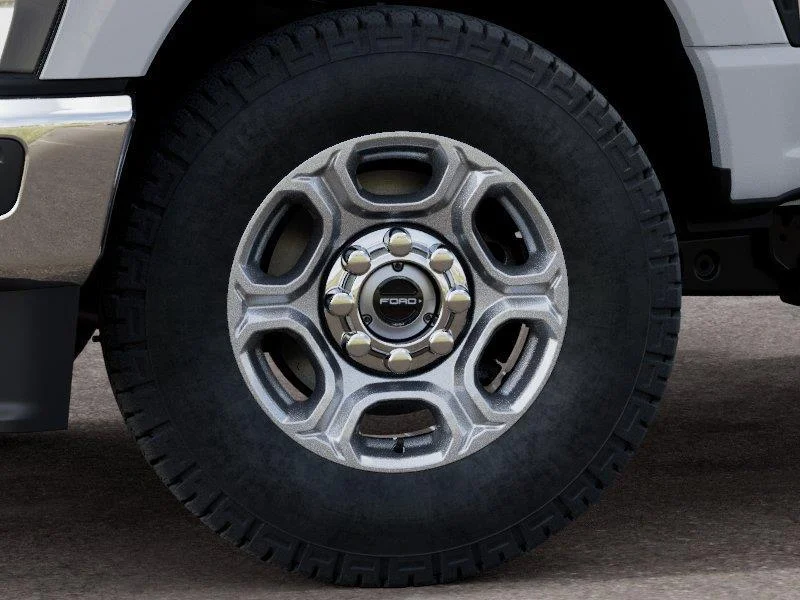 New 2027 Oxford White Ford F-250® XLT image 19