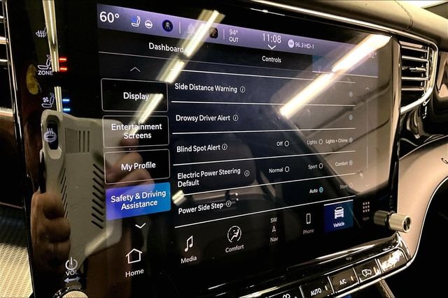 2024 Jeep Grand Wagoneer Series II - Photo 40
