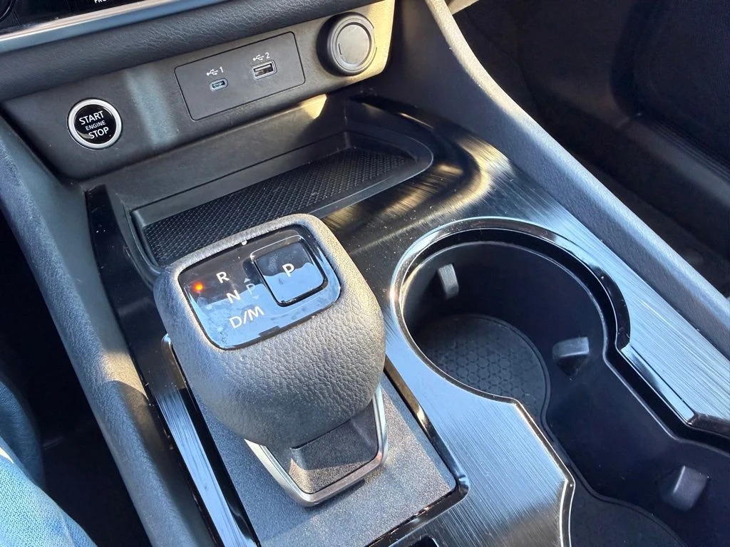Used 2021 White Nissan SV image 43