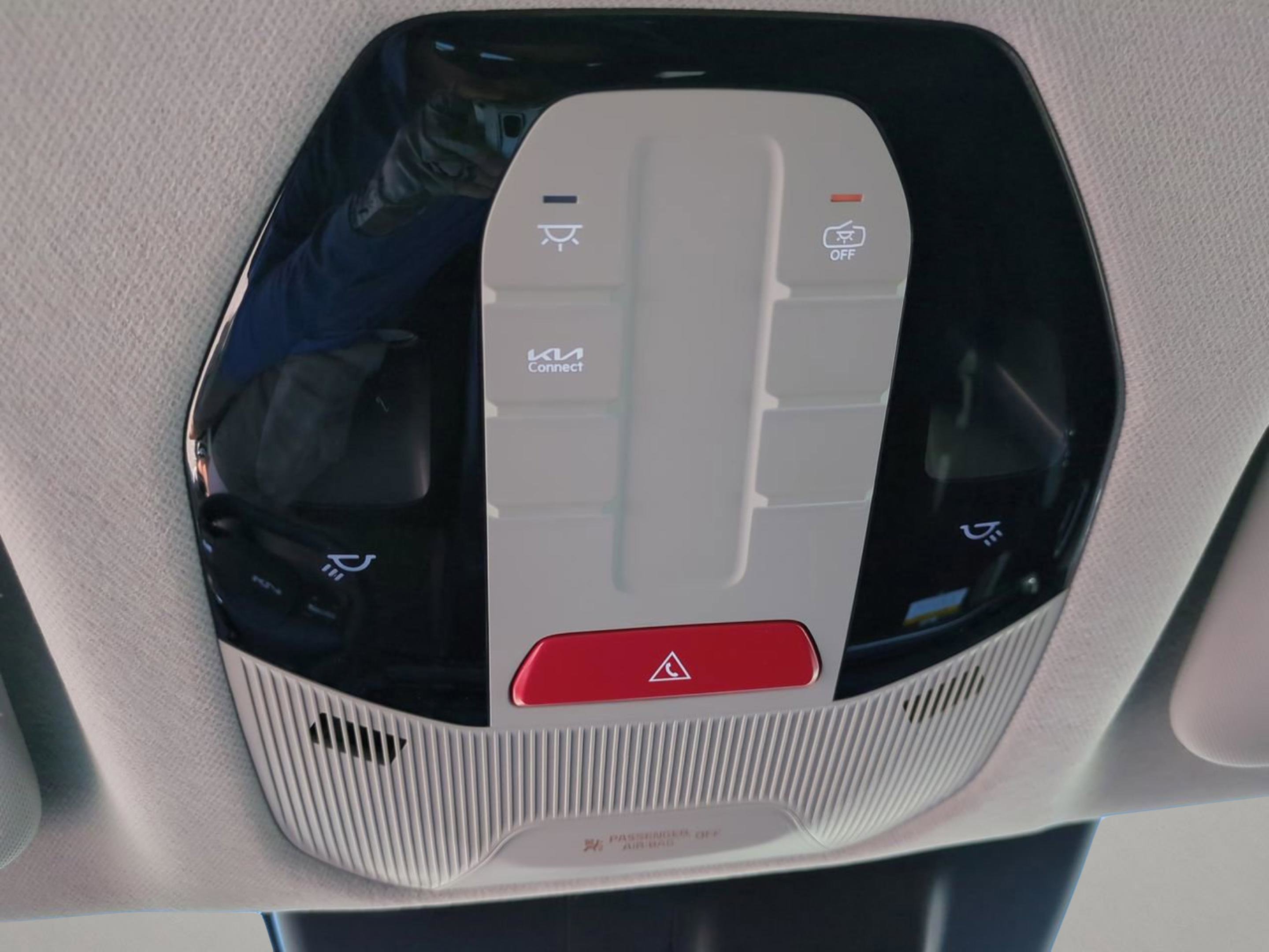 New 2026 Snow White Pearl Kia LX image 17