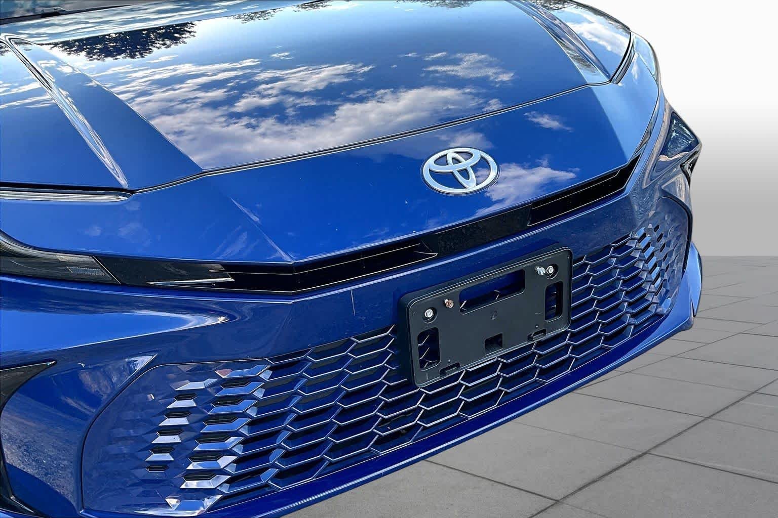 Used 2025 Reservoir Blue Toyota XSE image 30