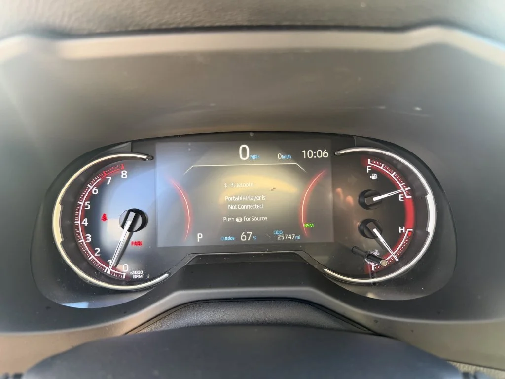 Certified Used 2025 Ice Toyota XLE image 15