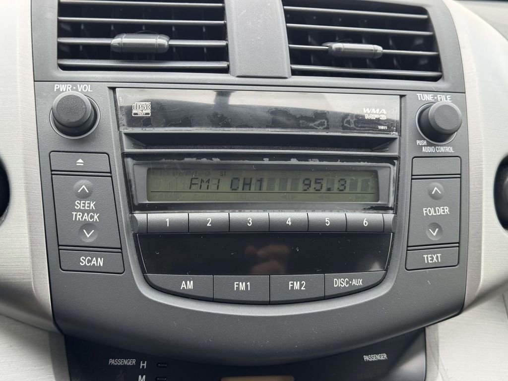 Used 2008 Blue Toyota Base image 3