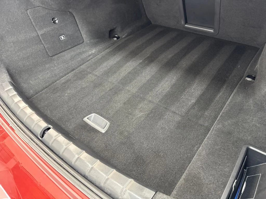 Used 2023 Red BMW xDrive60 image 74