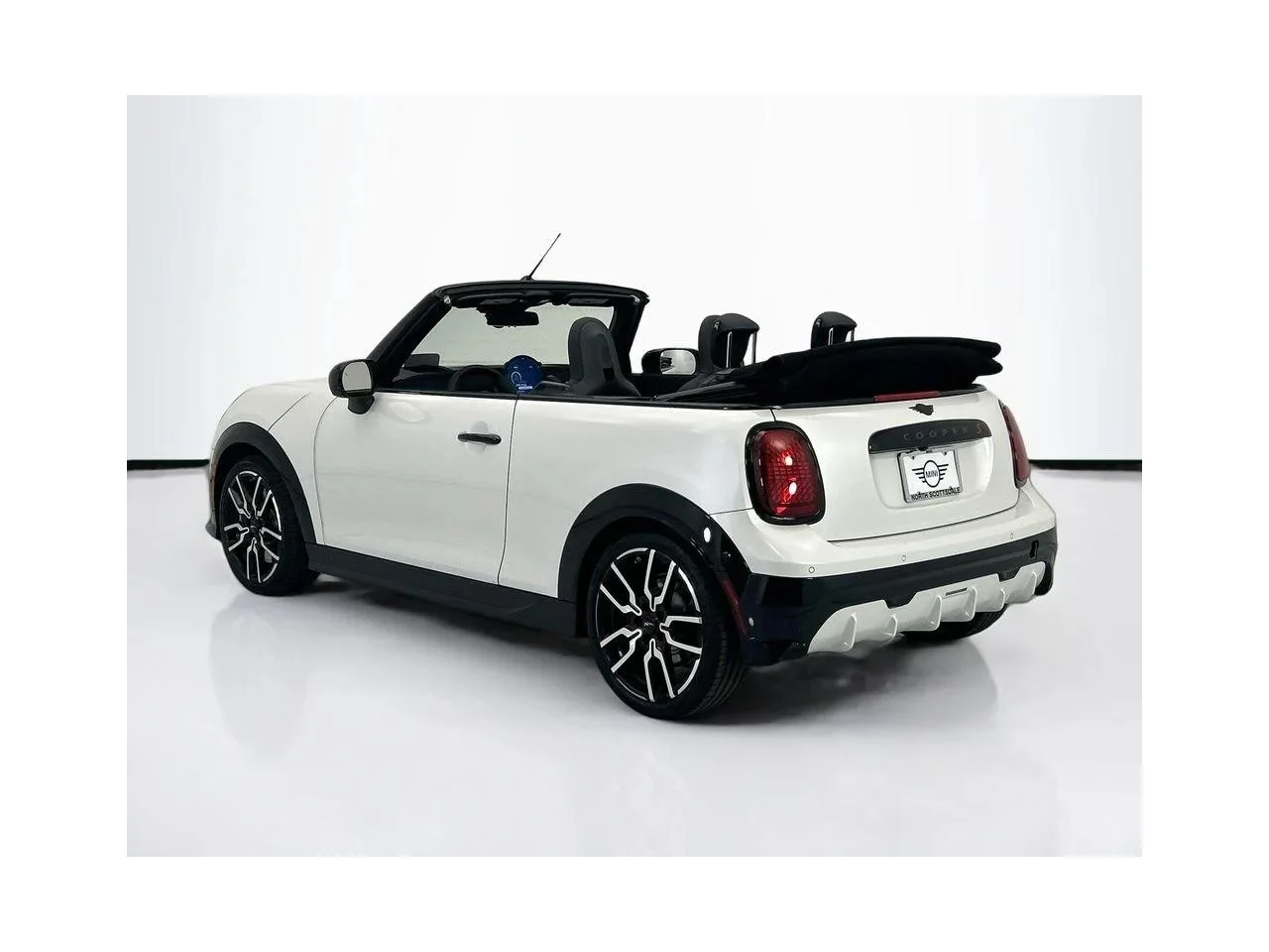 2026 MINI Convertible S - Photo 7