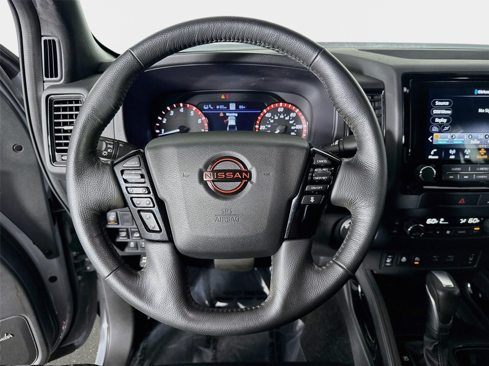 Used 2022 Boulder Grey Pearl Nissan PRO-4X image 12