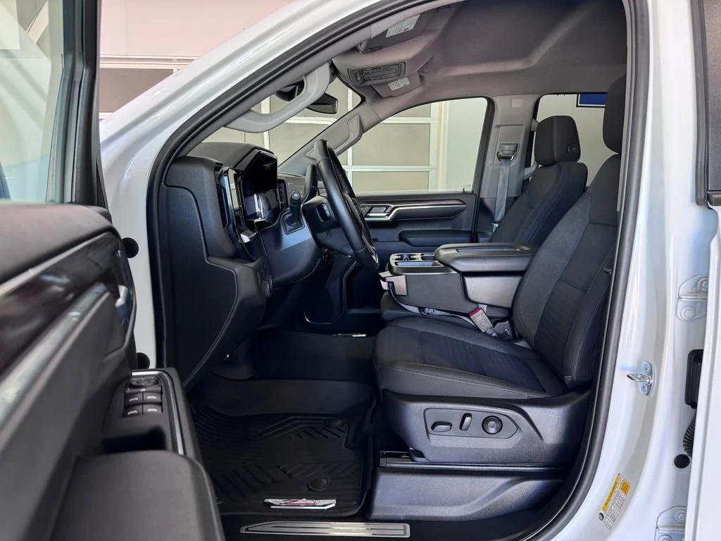 2023 Chevrolet Silverado 1500 RST - Photo 10