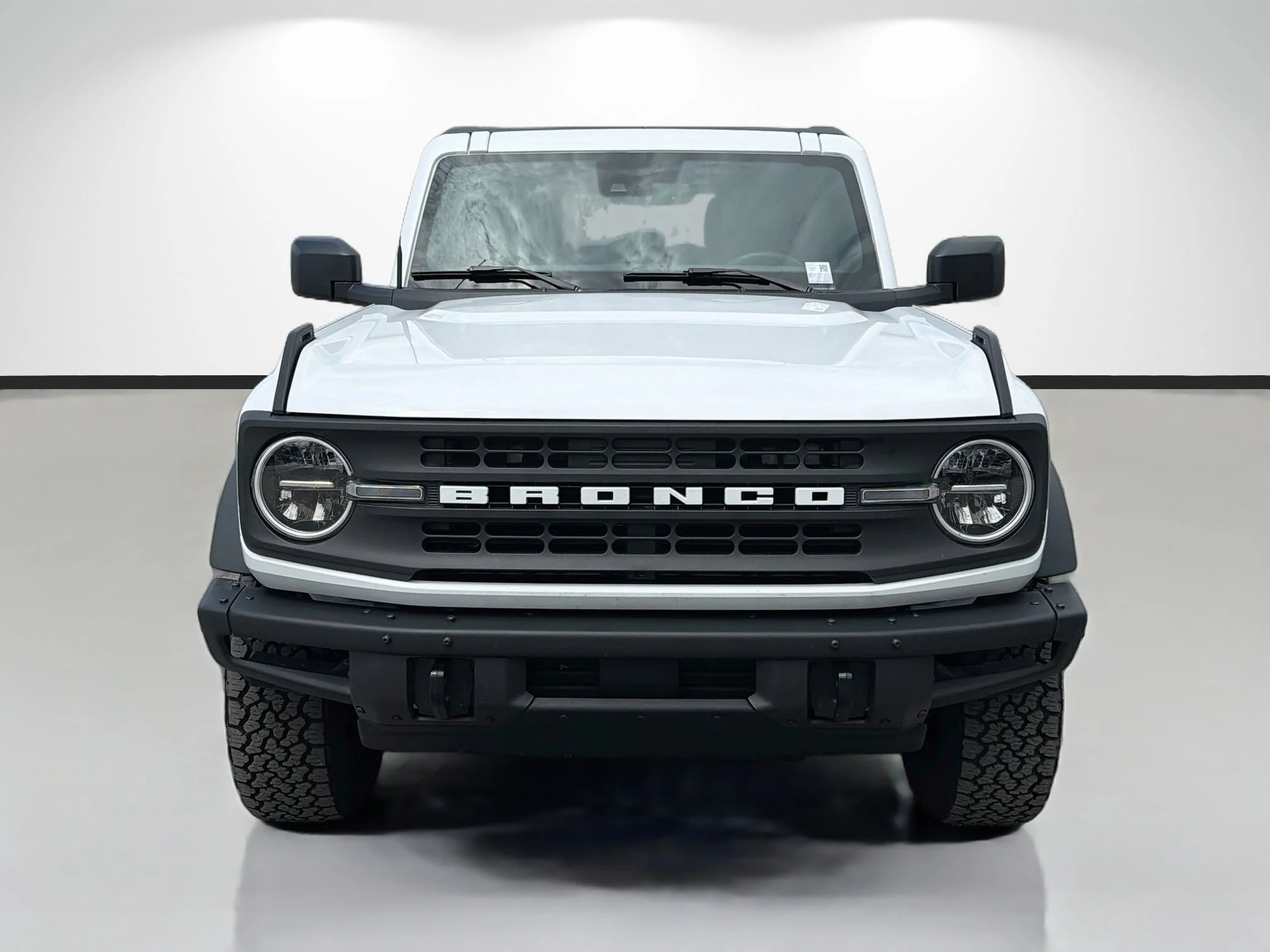 Used 2024 Oxford White Ford Black Diamond image 8