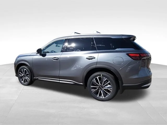 New 2027 GRAPHITE SHADOW INFINITI Luxe AWD image 6