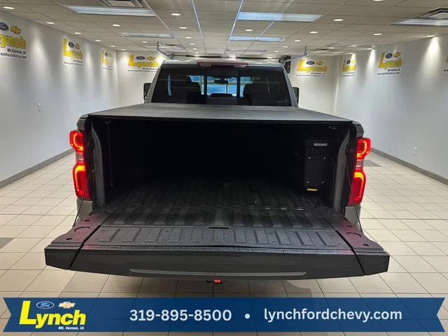 Used 2021 SATIN STEEL METALLIC Chevrolet LT Trail Boss image 24
