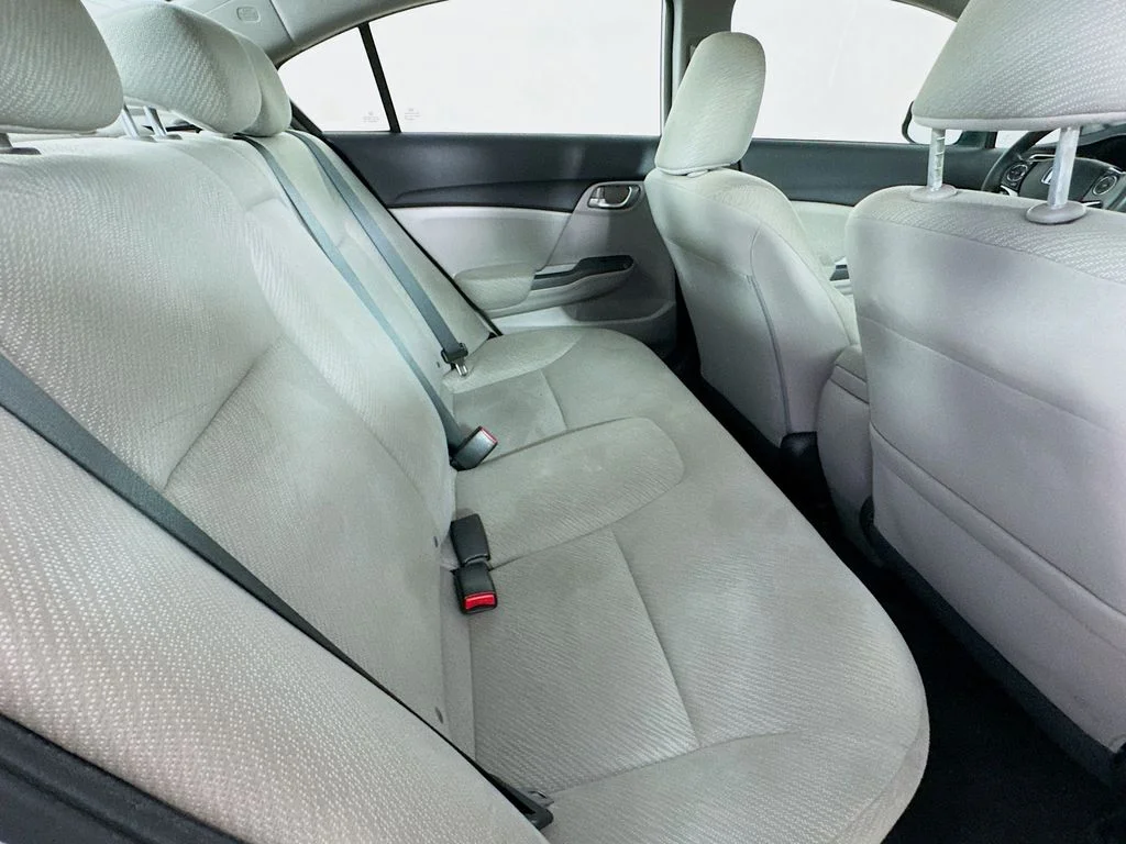 Used 2013 Silver Honda LX image 31