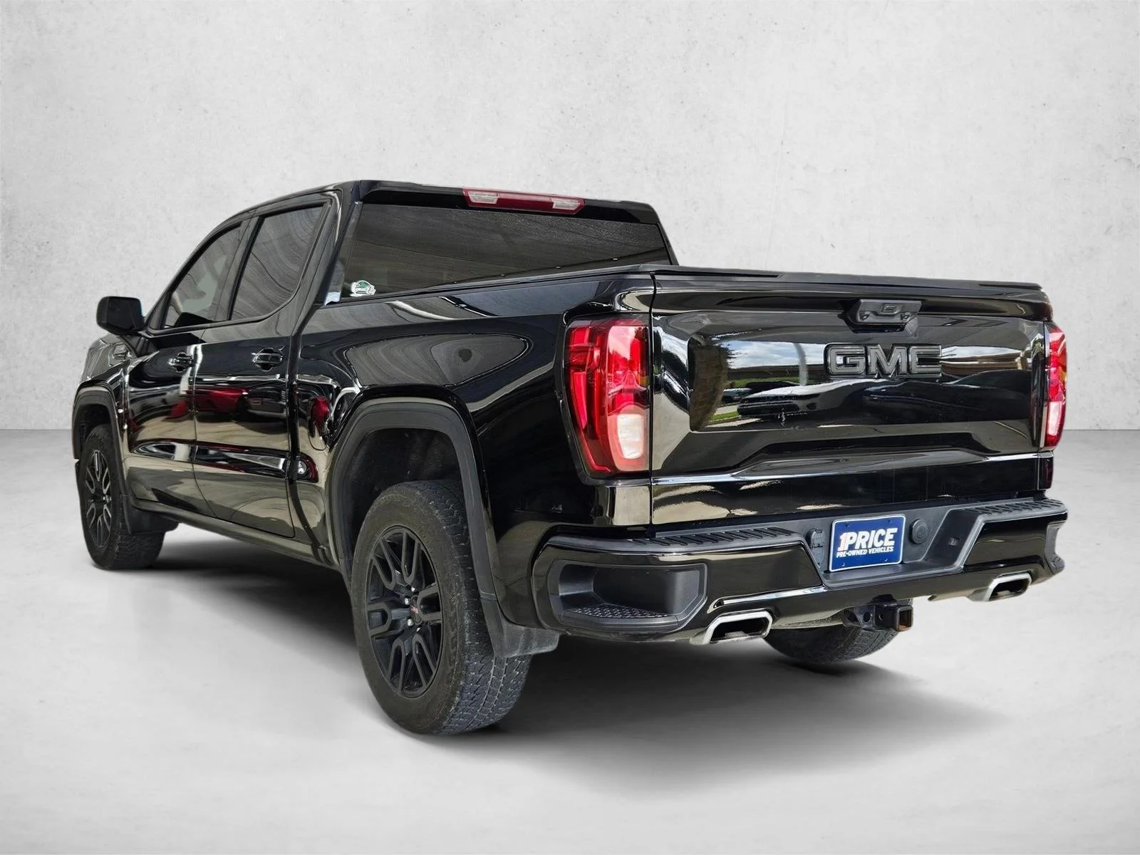 Used 2024 Onyx Black GMC Elevation image 7