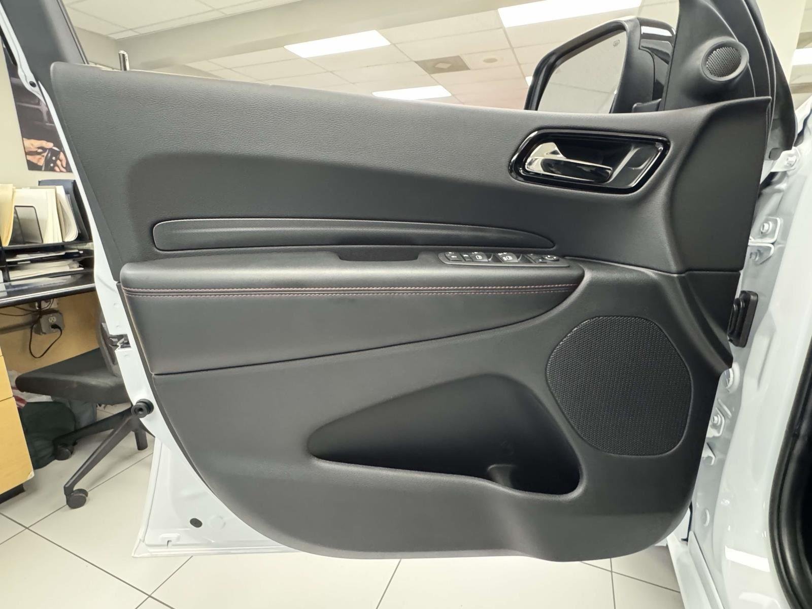 New 2026 White Knuckle Clearcoat Dodge GT HEMI V8 image 21