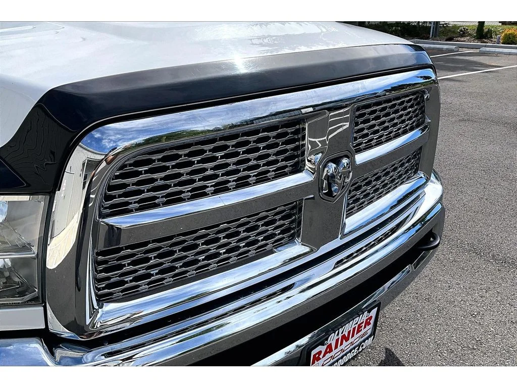 Used 2014  Ram SLT image 28