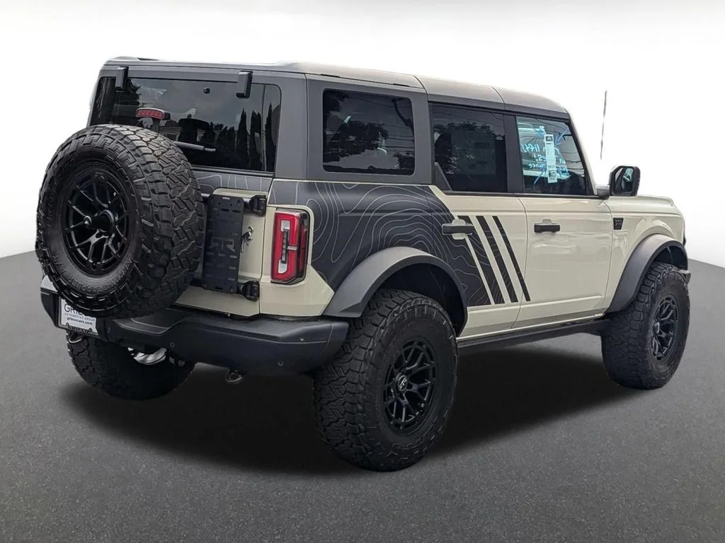 New 2026 Desert Sand Ford Badlands® image 3