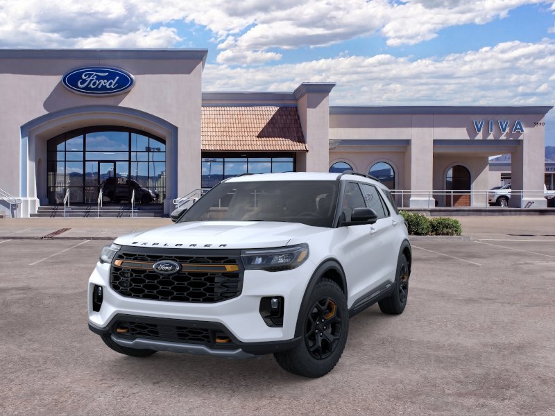 New 2026 Star White Metallic Tri-Coat Ford Tremor® image 2