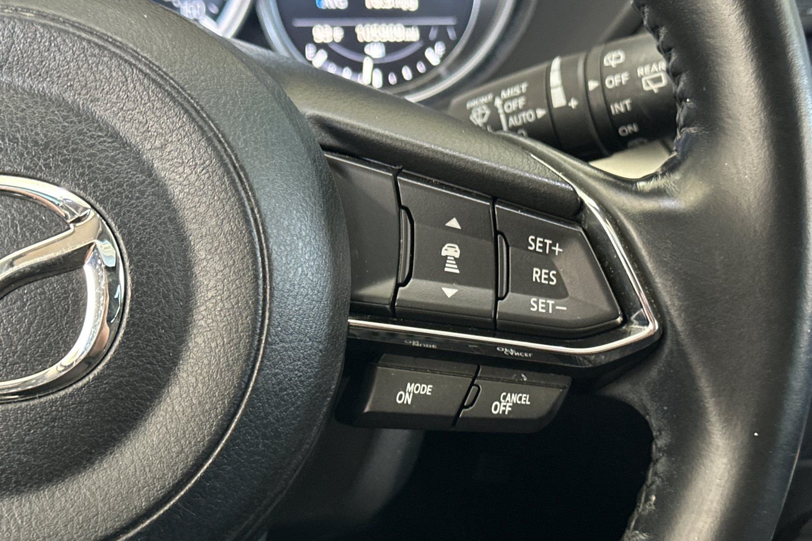 Used 2022 White Mazda 2.5 S Preferred Package AWD image 27