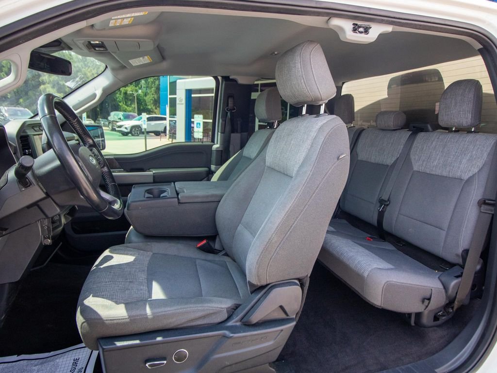 Used 2021 White Ford XLT image 9