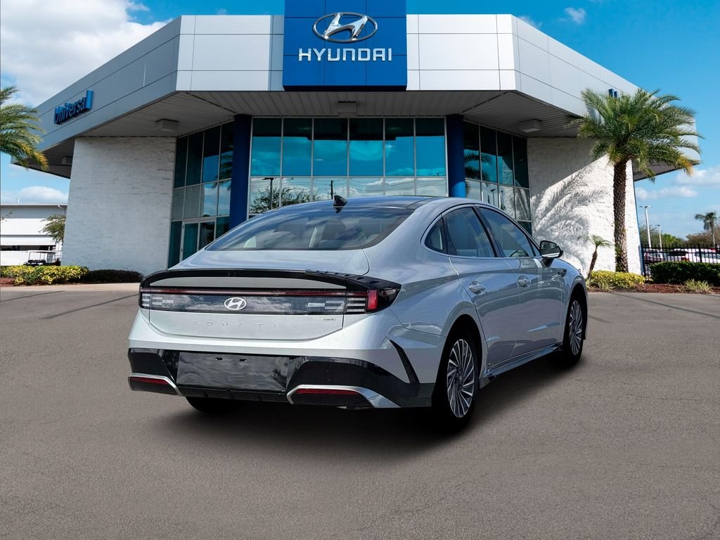 New 2026 Silver Hyundai SEL image 24