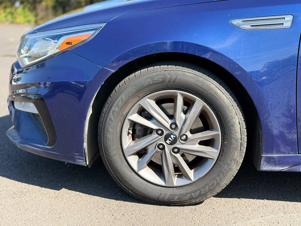 Used 2020 Horizon Blue Kia LX image 9