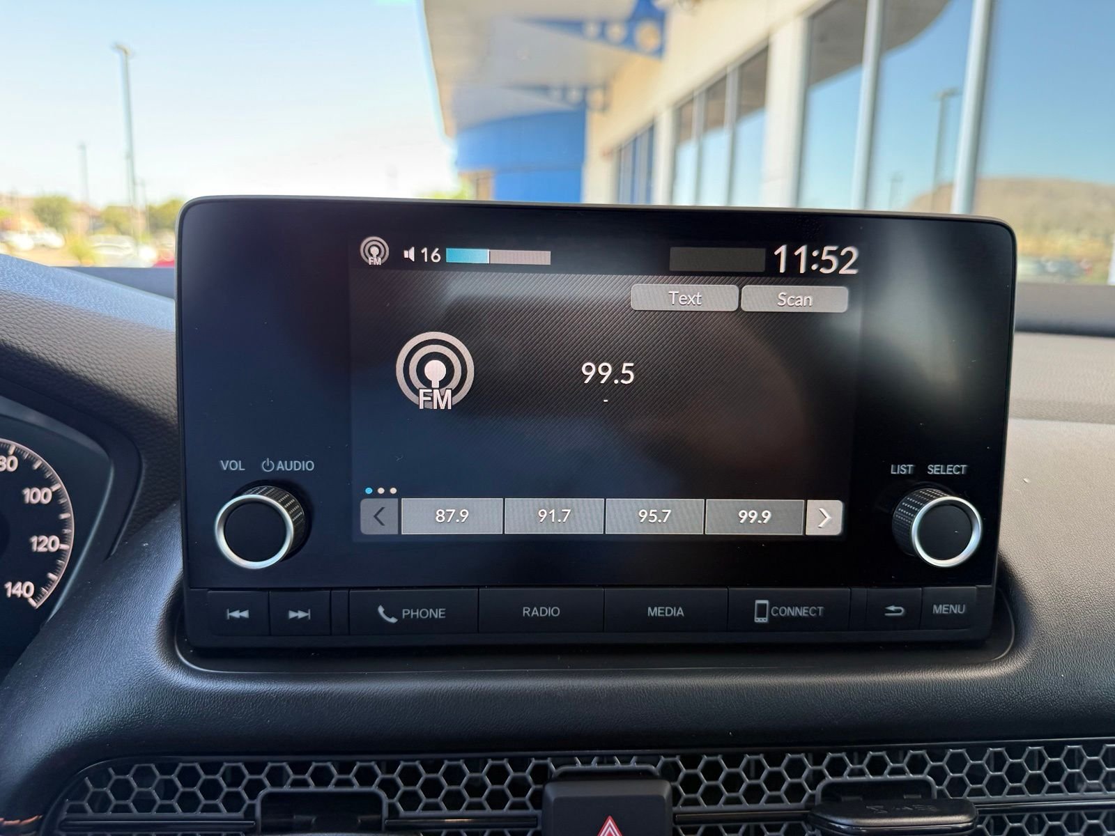 2025 Honda HR-V Sport - Photo 22