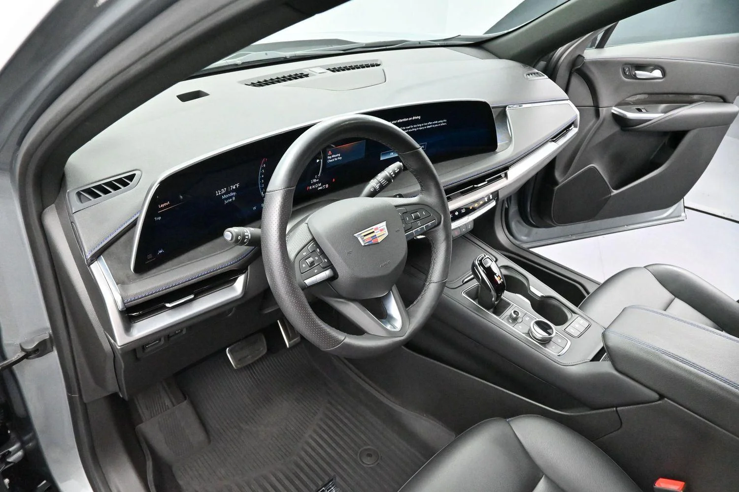 Used 2024 Argent Silver Metallic Cadillac Sport image 14
