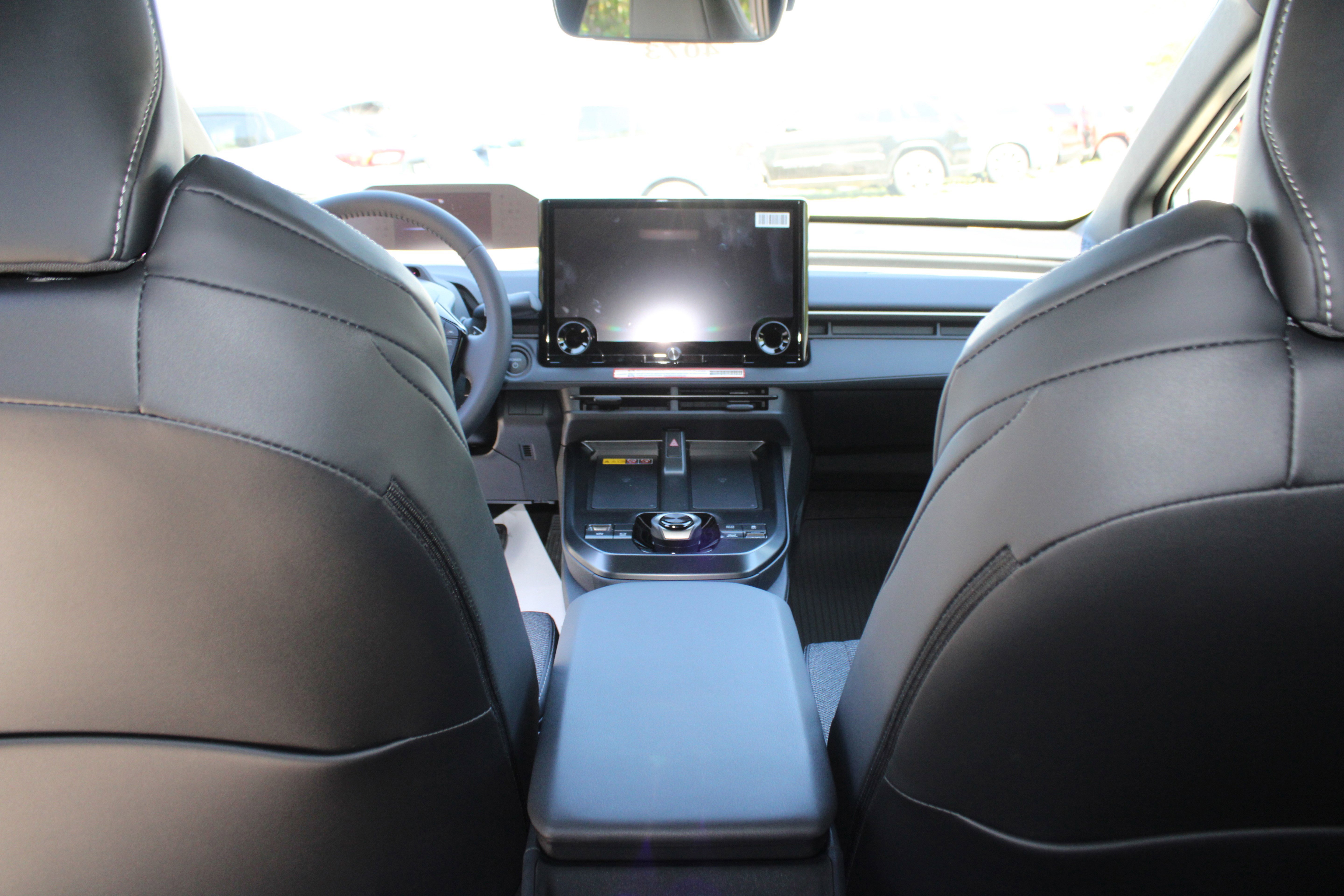 2026 Toyota bZ XLE - Photo 25