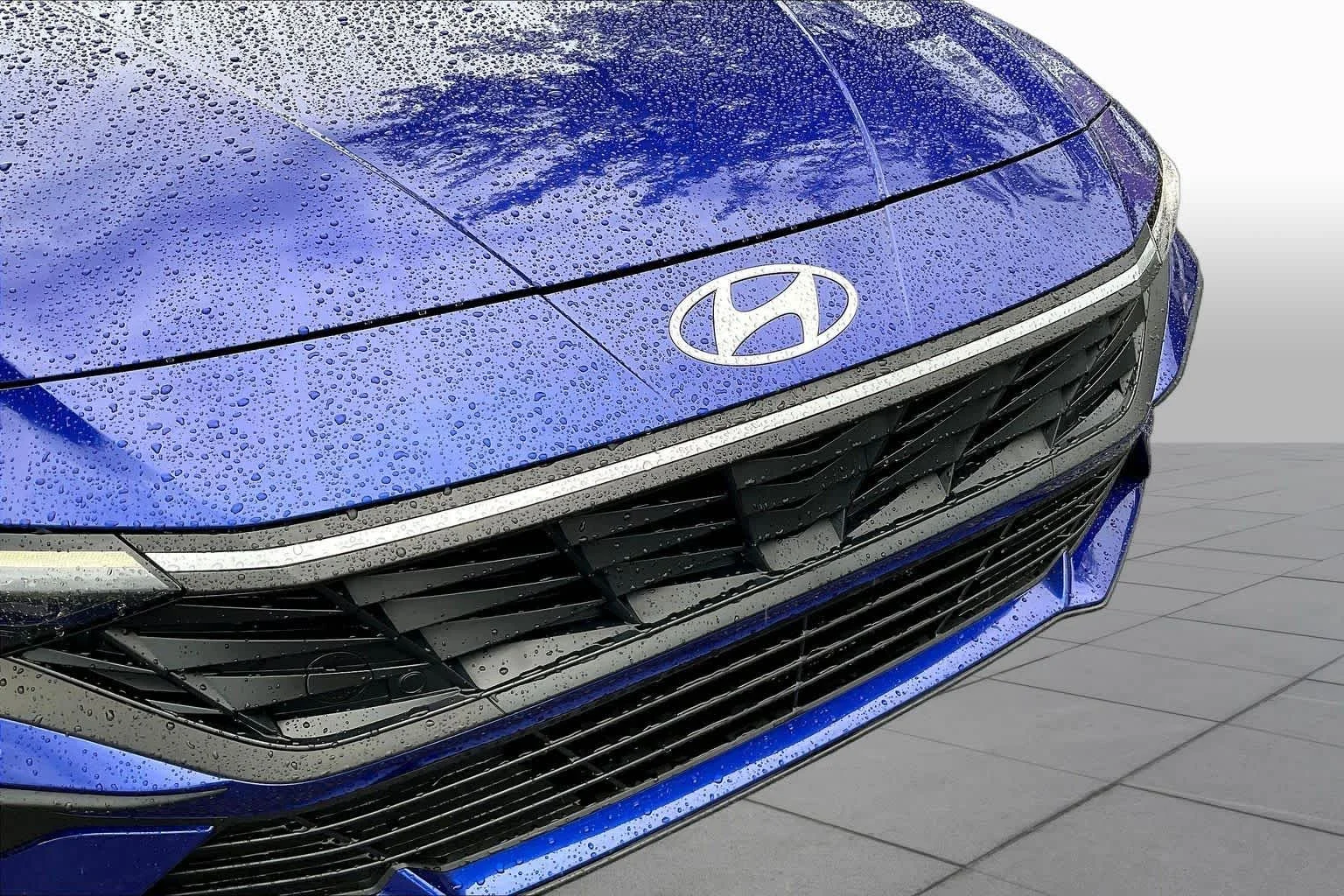 Used 2025 Intense Blue Hyundai SEL Sport image 29