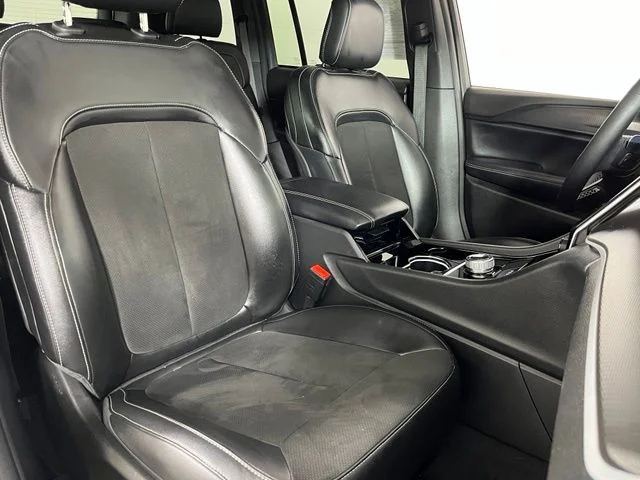 Used 2023 White Jeep Altitude X image 45