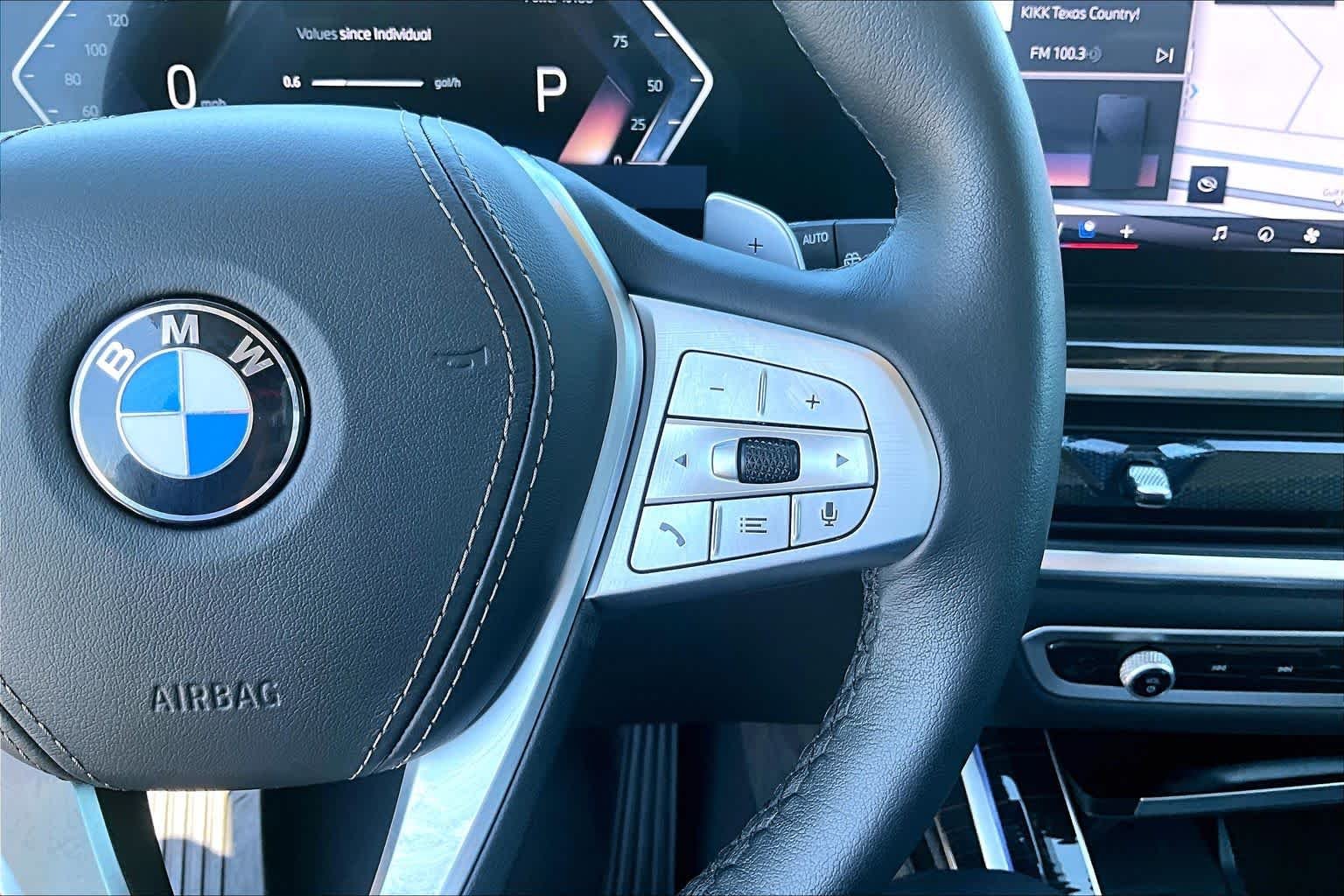 Used 2026 Alpine White BMW xDrive40i image 21