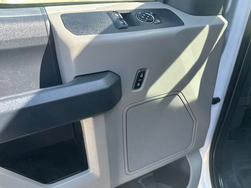 Used 2022 White Ford XL image 8