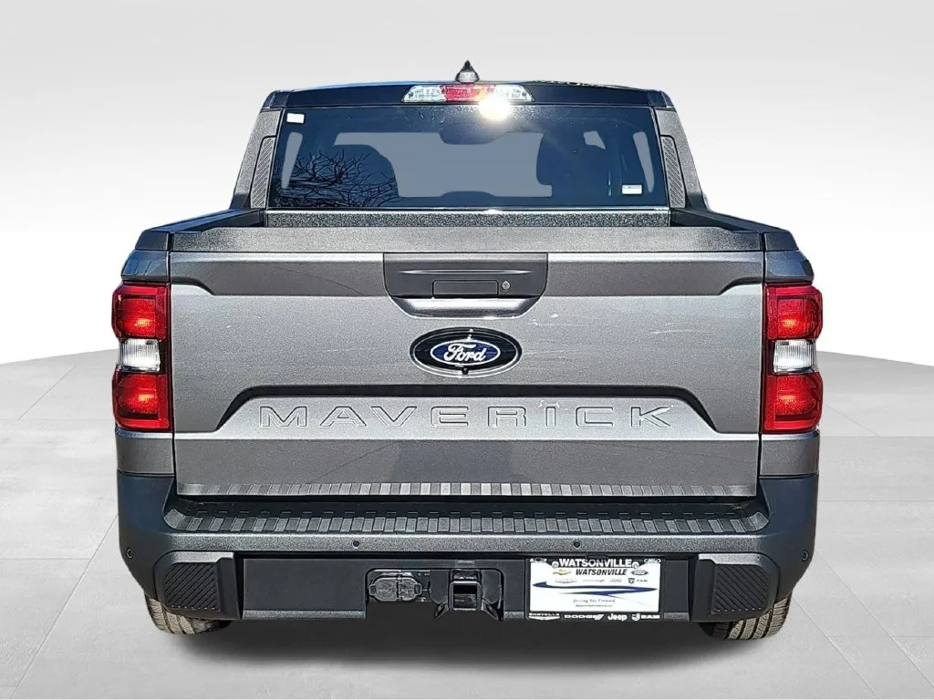 New 2026 Carbonized Gray Metallic Ford XLT image 4