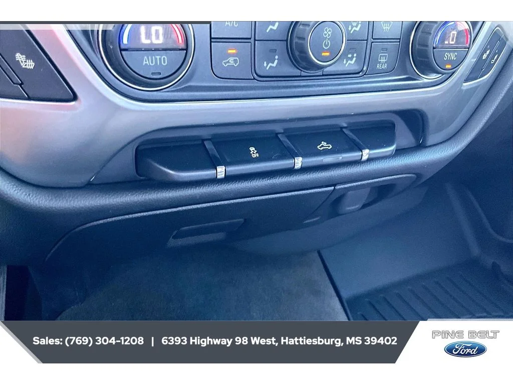 Used 2016 Slate Gray Metallic Chevrolet LT image 24