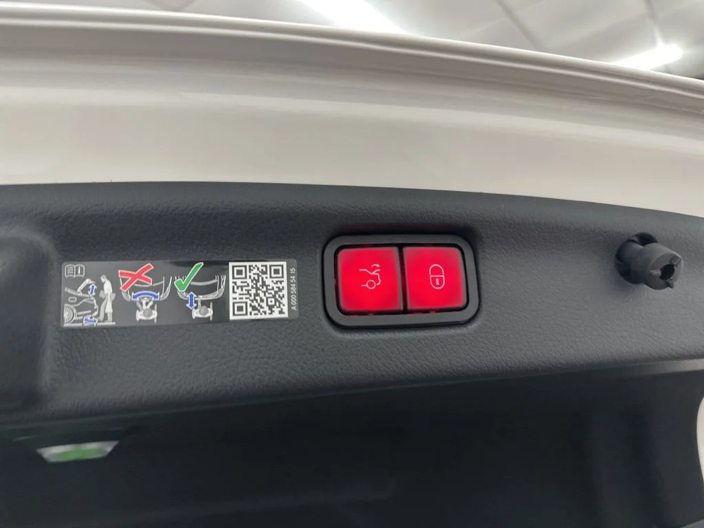Used 2026 White Mercedes-Benz C 300 image 25