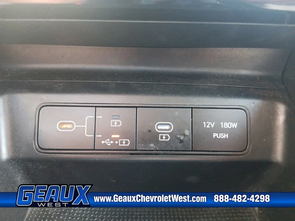 Used 2026 Silver Hyundai SEL image 18