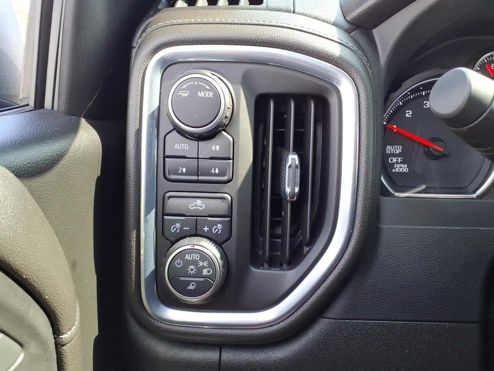 2022 Chevrolet Silverado 1500 Limited LT - Photo 24