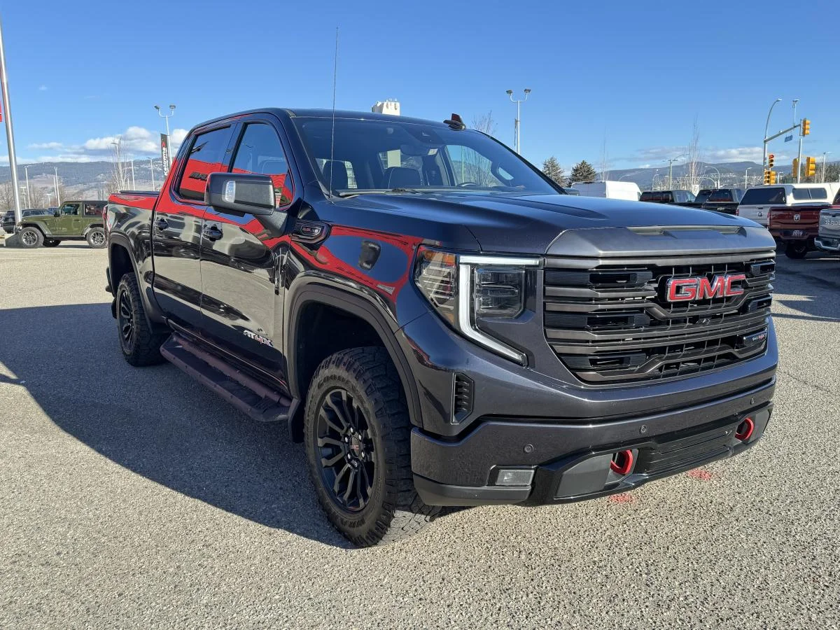 Used 2022 Grey GMC At4x image 4