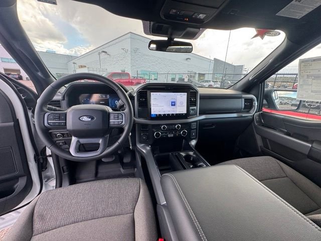 New 2026 Oxford White Ford XLT image 17