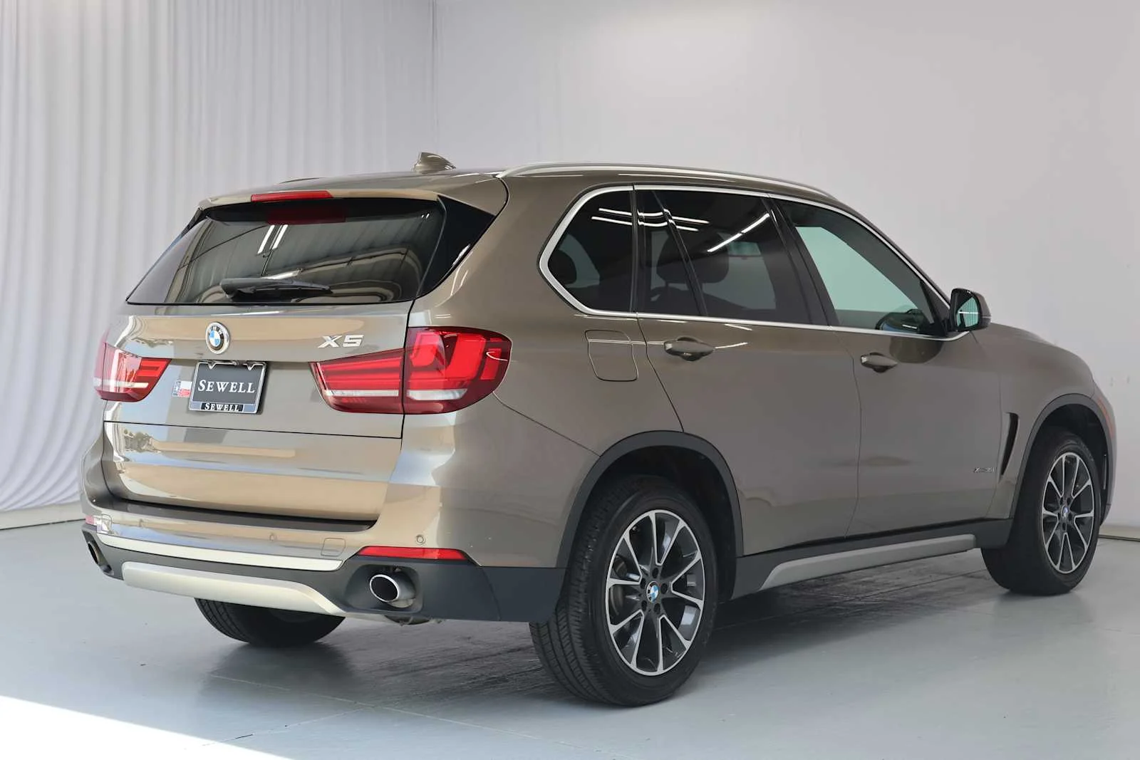 Used 2017 Atlas Cedar Metallic BMW xDrive35i image 9