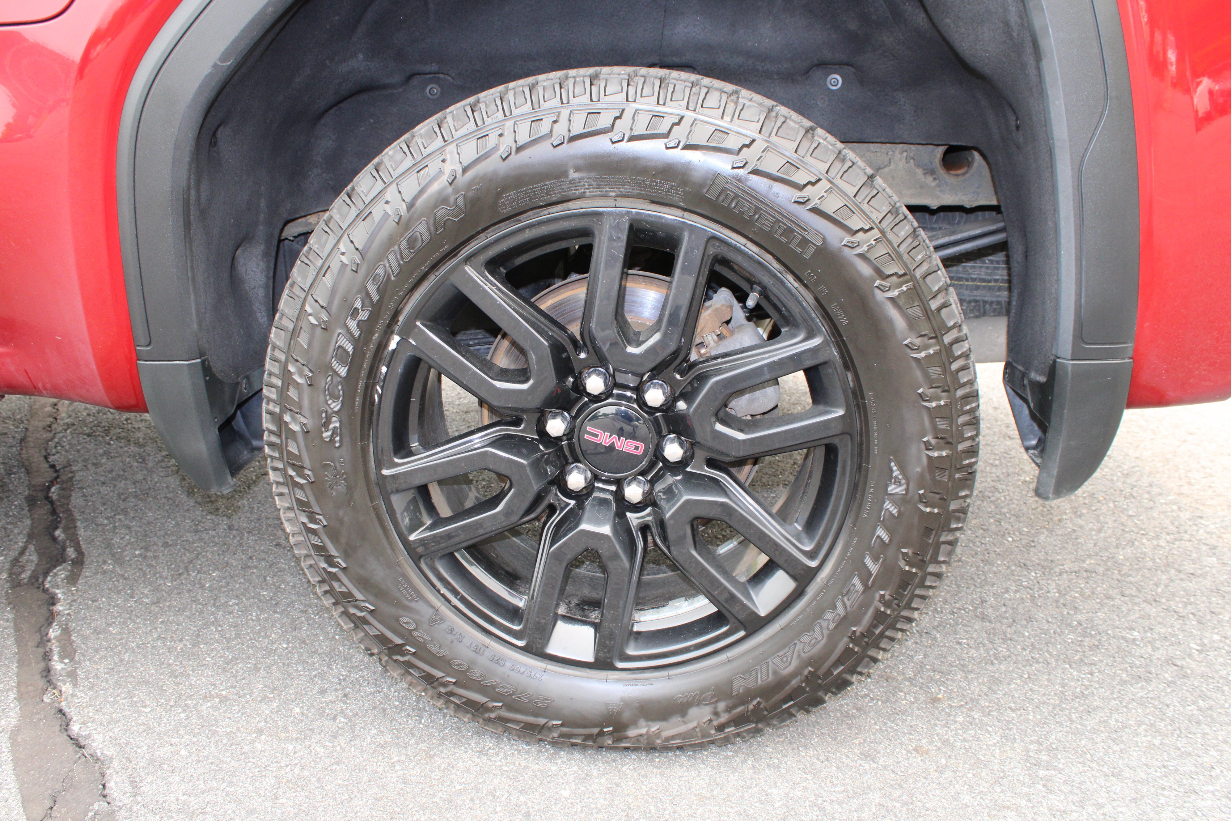 Used 2021 Maroon GMC Elevation image 5