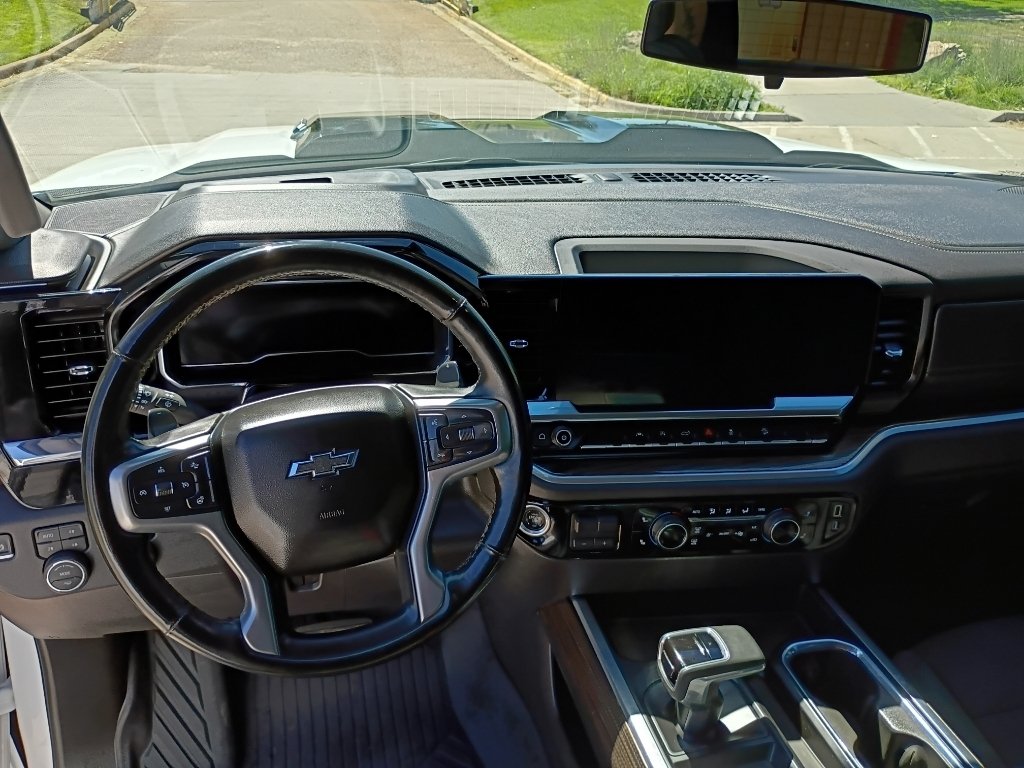 Used 2025 Summit White Chevrolet LT Trail Boss image 26