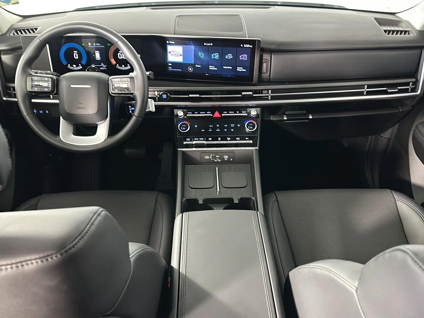 Used 2025 Serenity White Hyundai SEL image 24