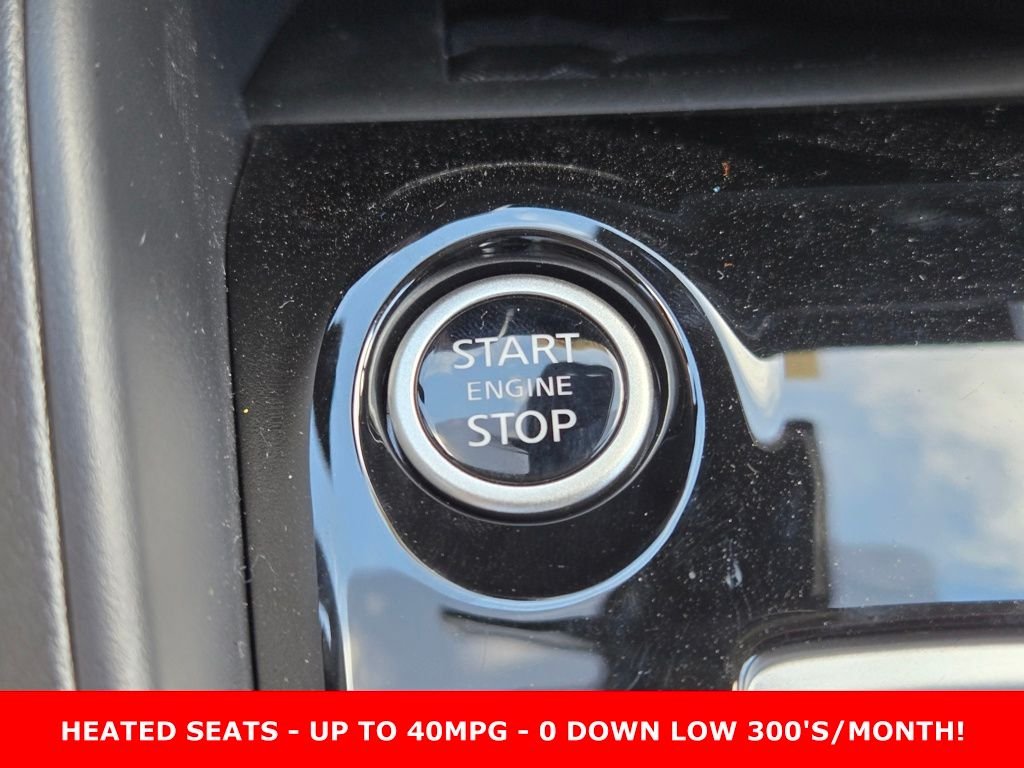 2025 Nissan Versa Sedan SR - Photo 22