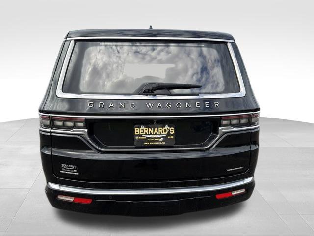 Used 2022 Black Jeep Series III image 7
